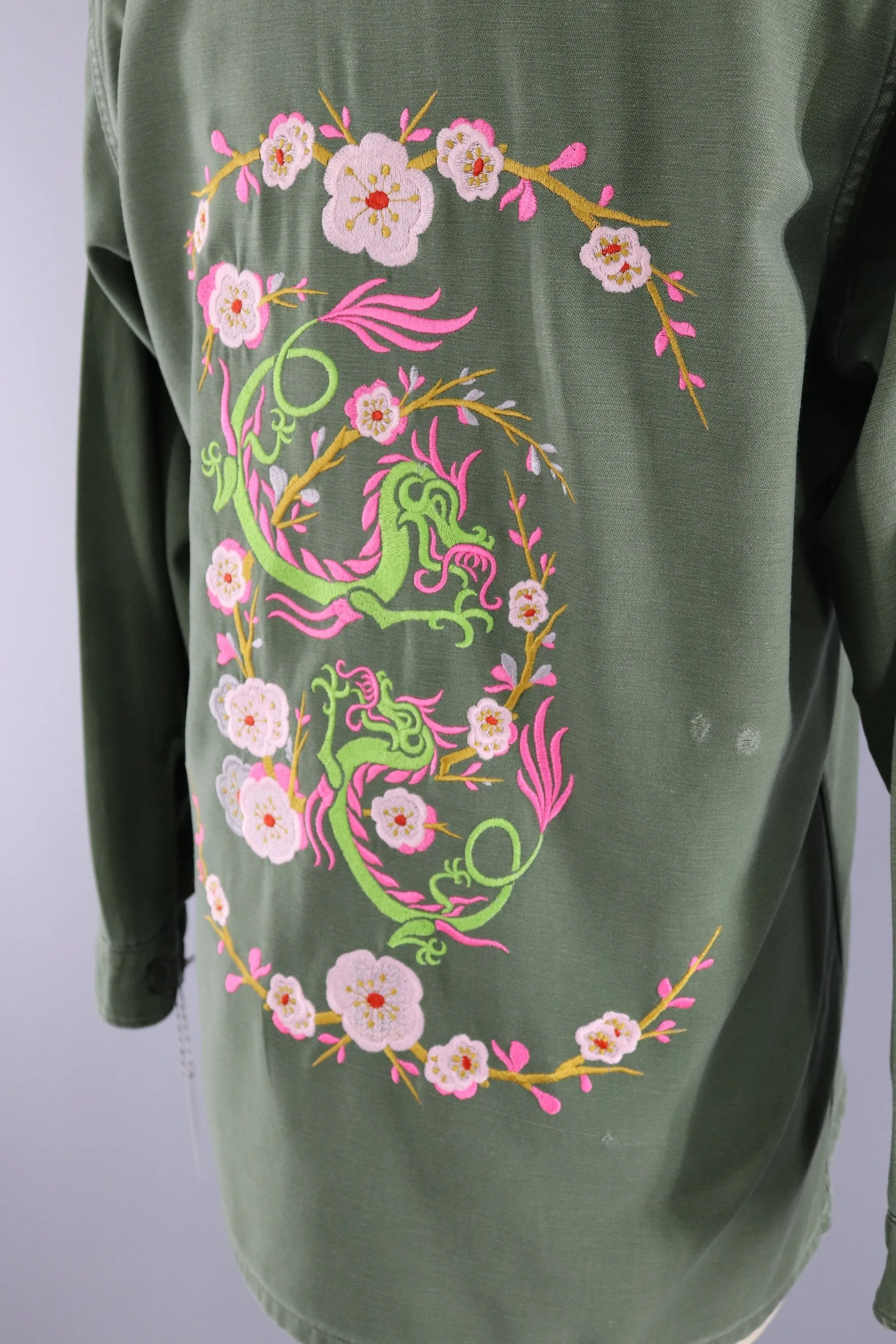 1960s Vintage Embroidered NEON Dragon Camo Shirt Jacket