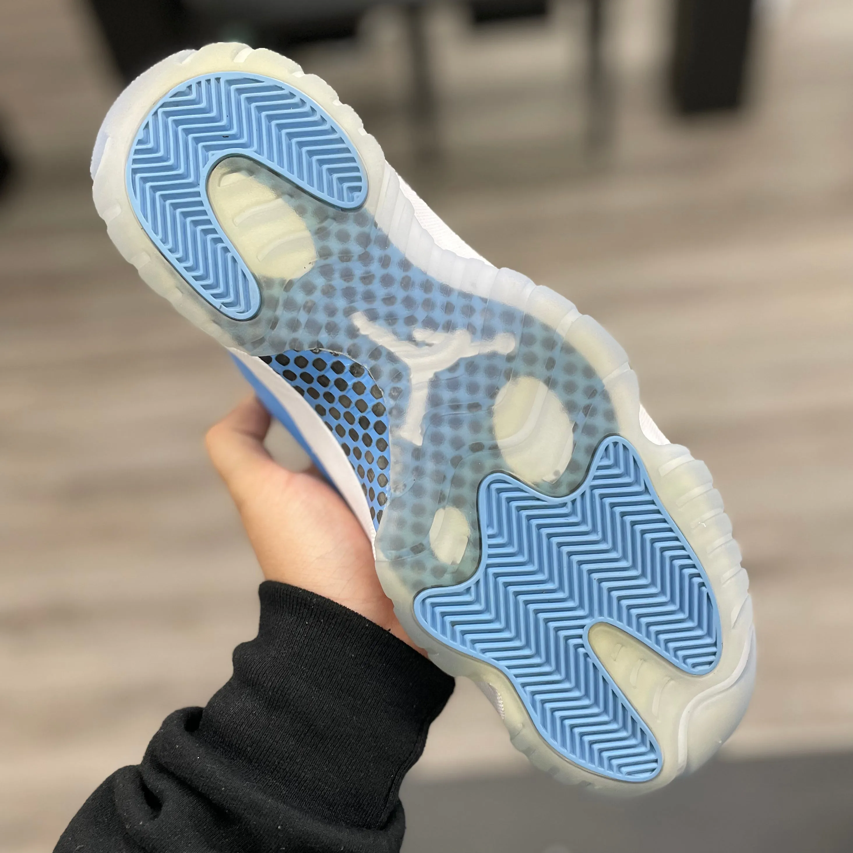 Air Jordan 11 Retro Low “UNC”