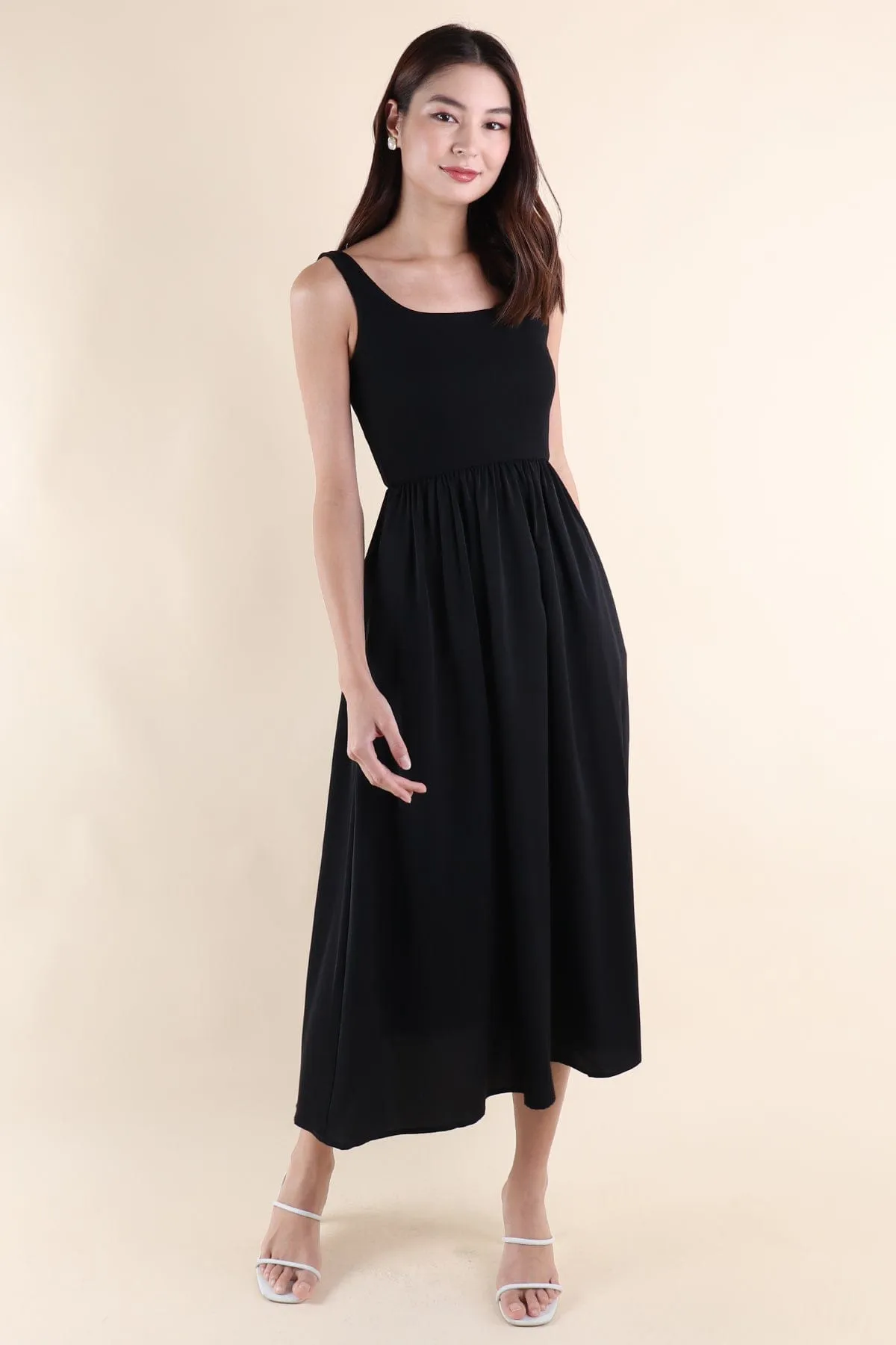 ANABELLE RIBBED MAXI DRESS IN BLACK