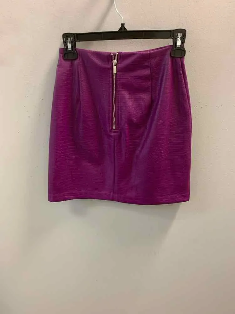 BAR lll Size XS Purple SNAKE PRINT Skirt