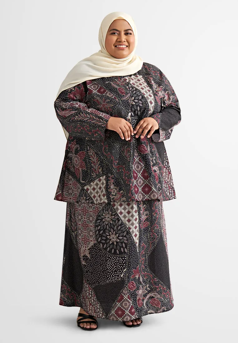 Batrisya Full Batik Classic Kurung Set