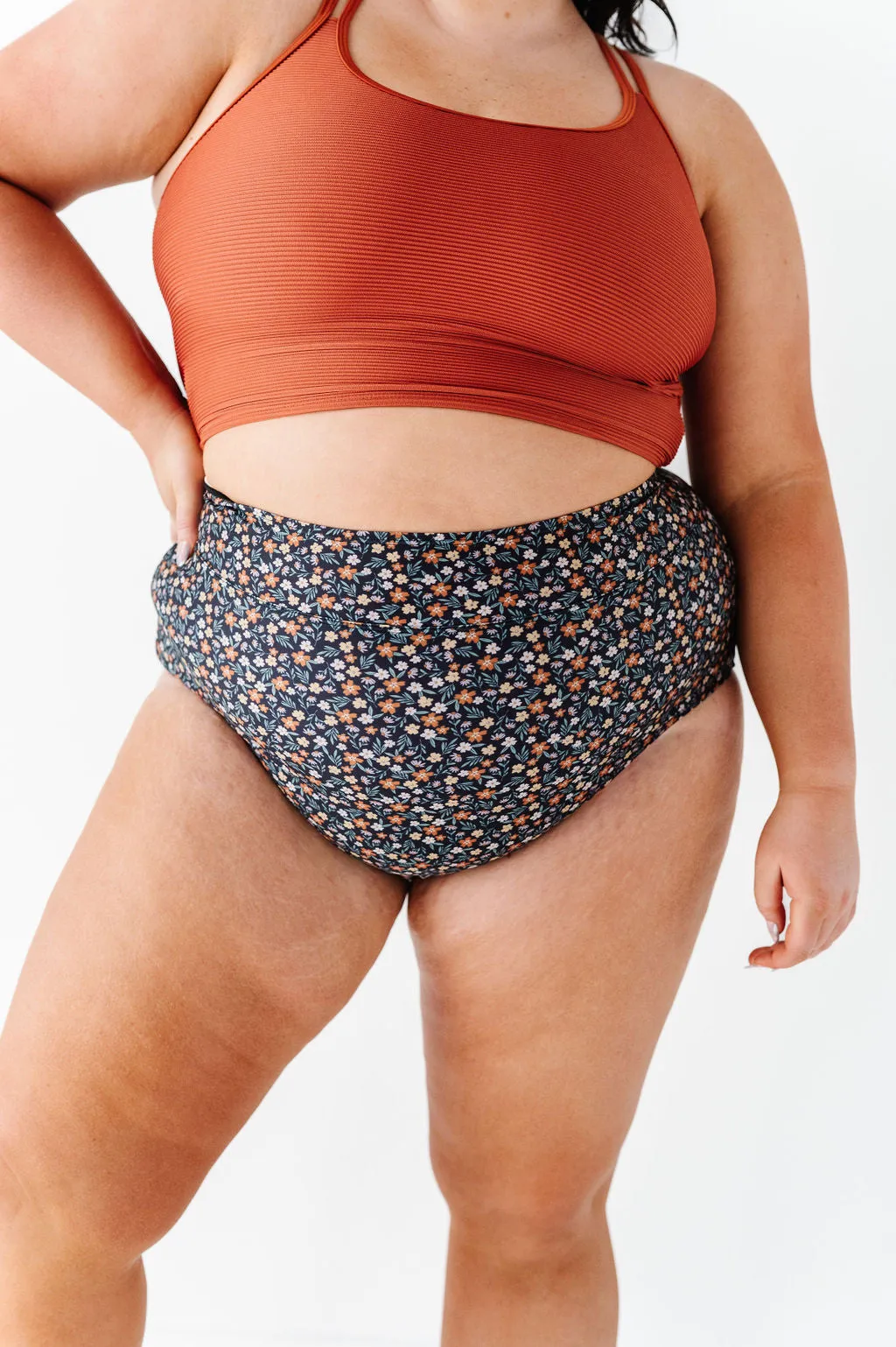 Boardwalk High Waisted Bottoms in Ditsy Daisy