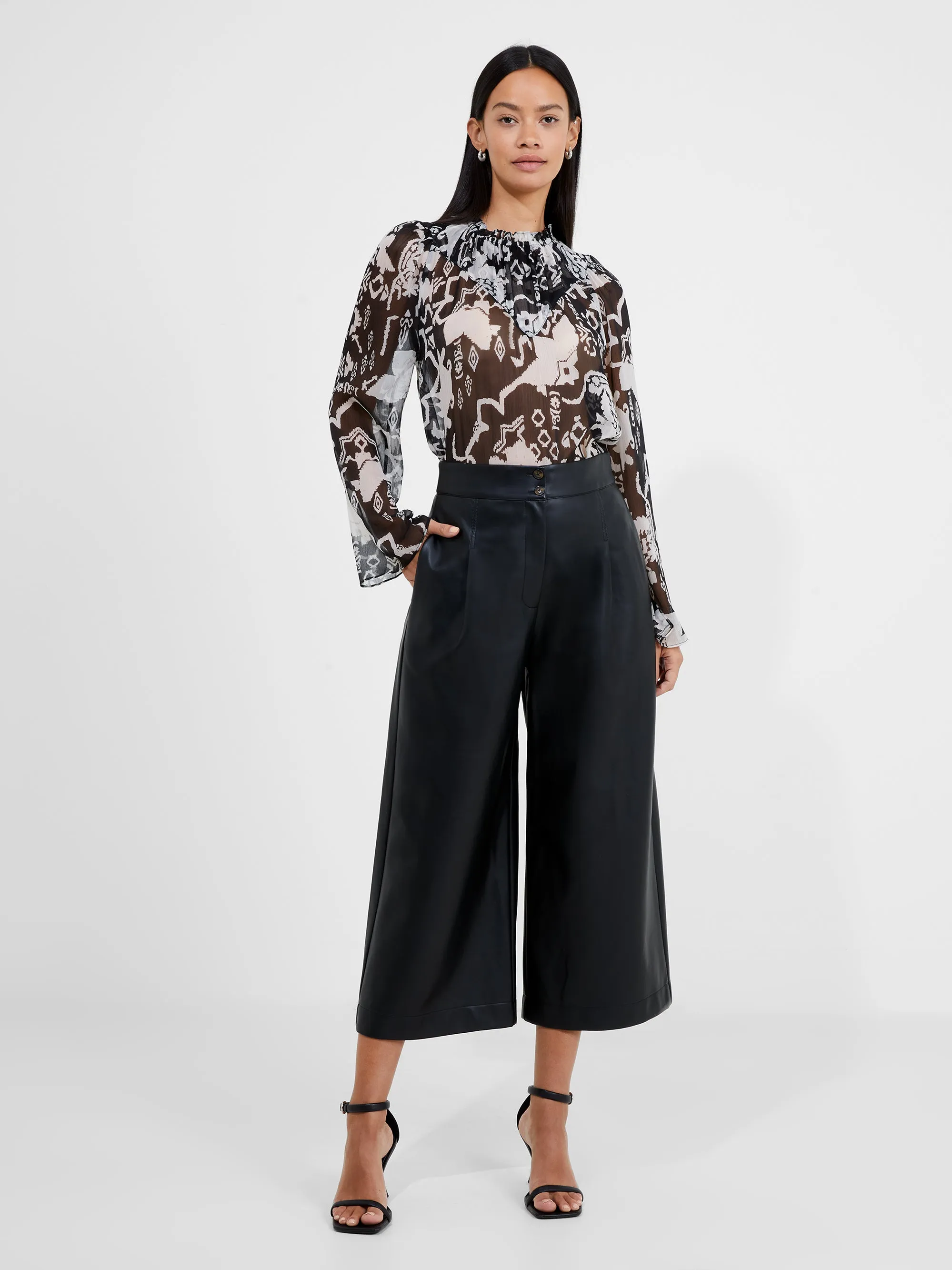 Crolenda PU Cropped Trousers