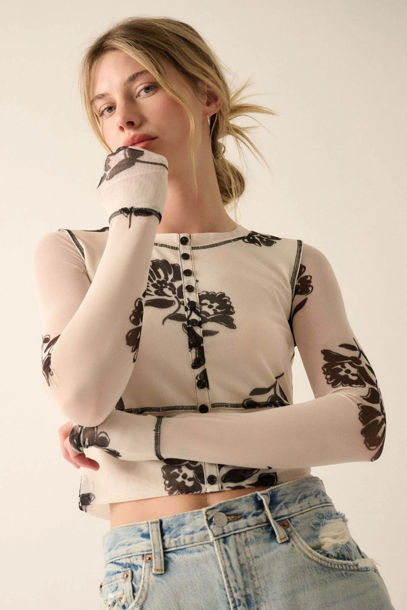 Deco All Day Floral Mesh Button-Trim Top