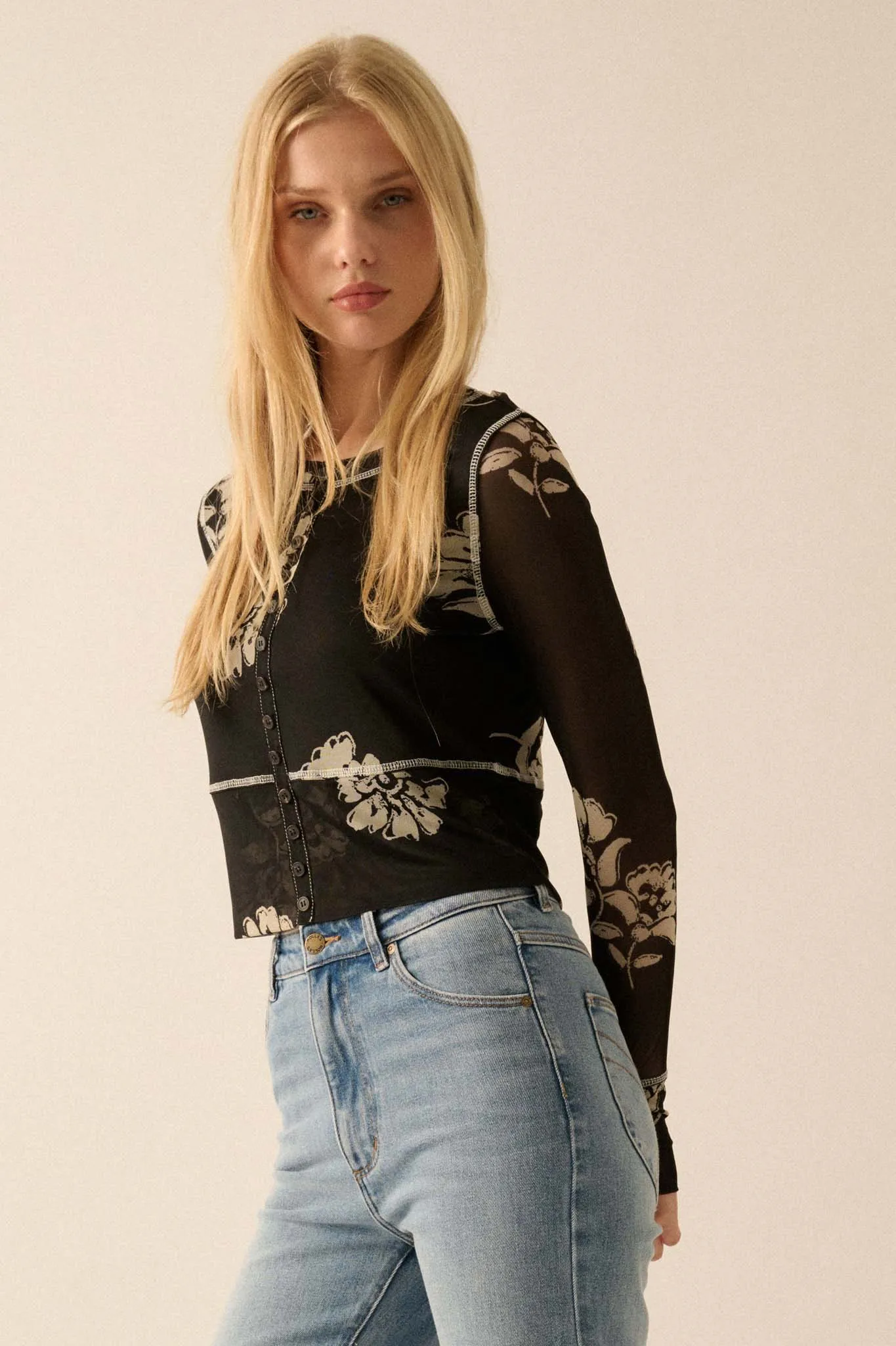 Deco All Day Floral Mesh Button-Trim Top