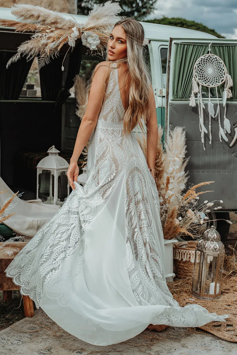 Divine Lace Bohemian A-line Wedding Dress