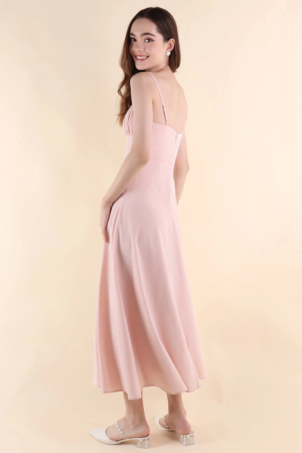 EVELIA RUCHED MAXI DRESS IN PINK