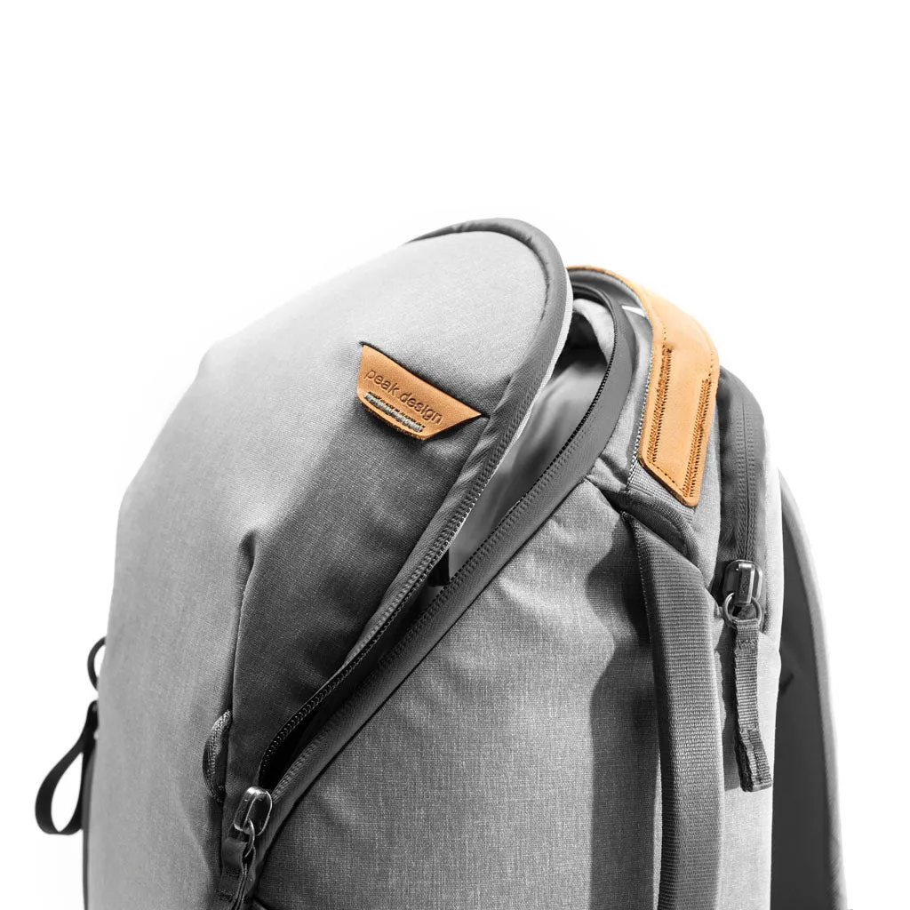 Everyday Backpack Zip v2