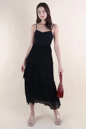 GIANNA PLEATED MAXI IN BLACK