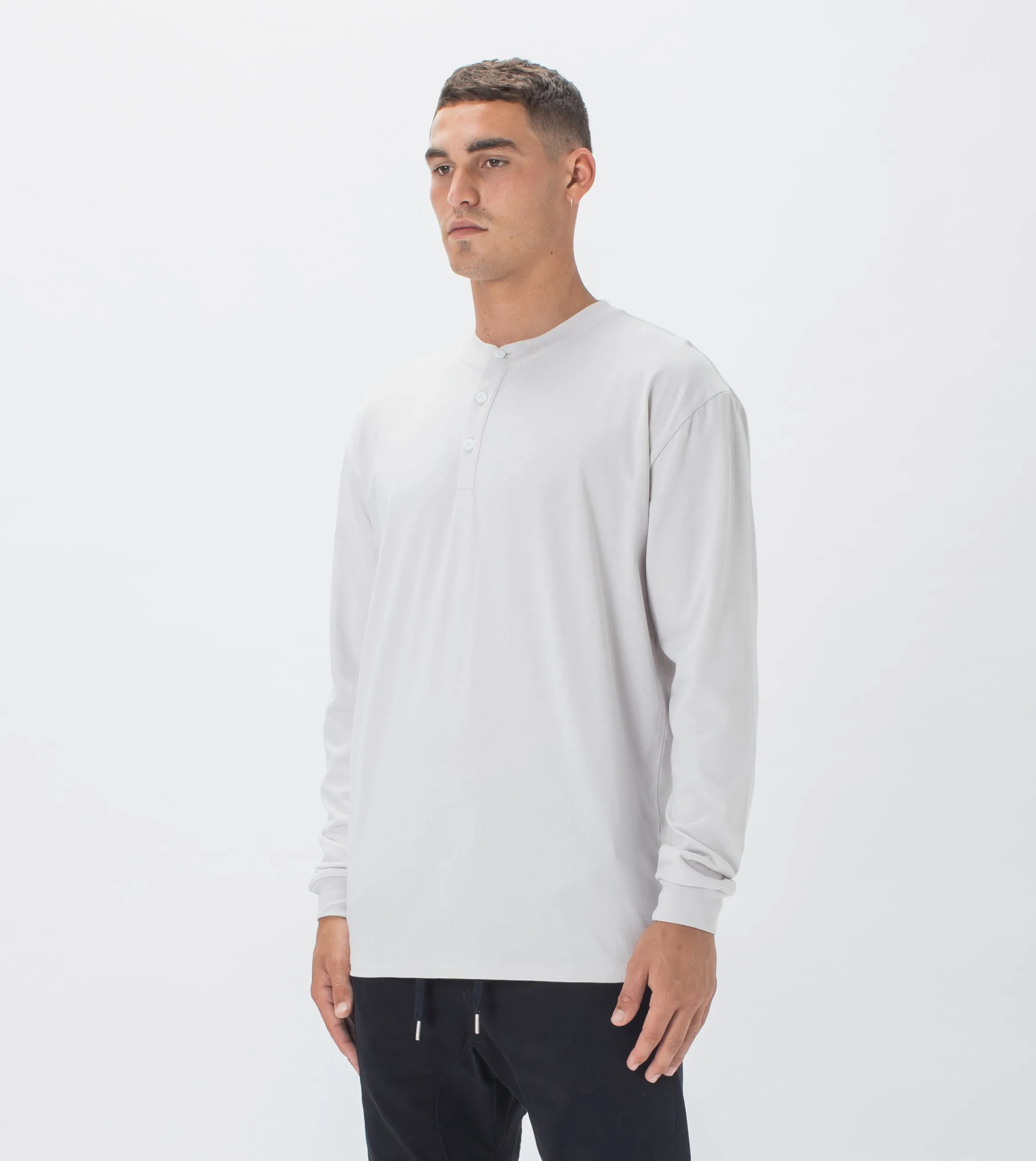 Henley LS Tee Frost