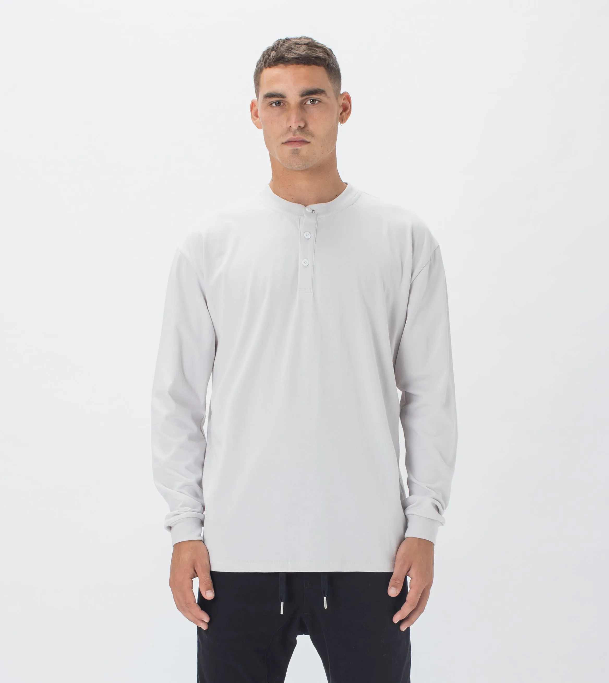 Henley LS Tee Frost