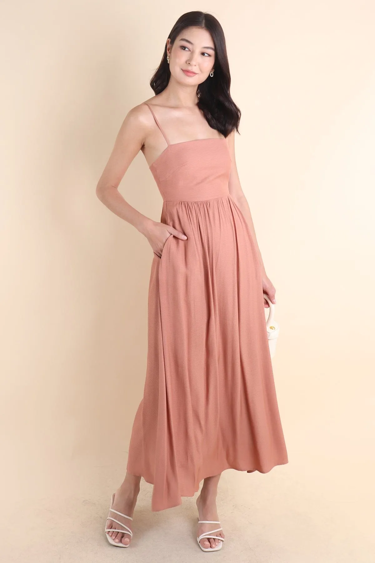 KOMMA MAXI DRESS IN RUST