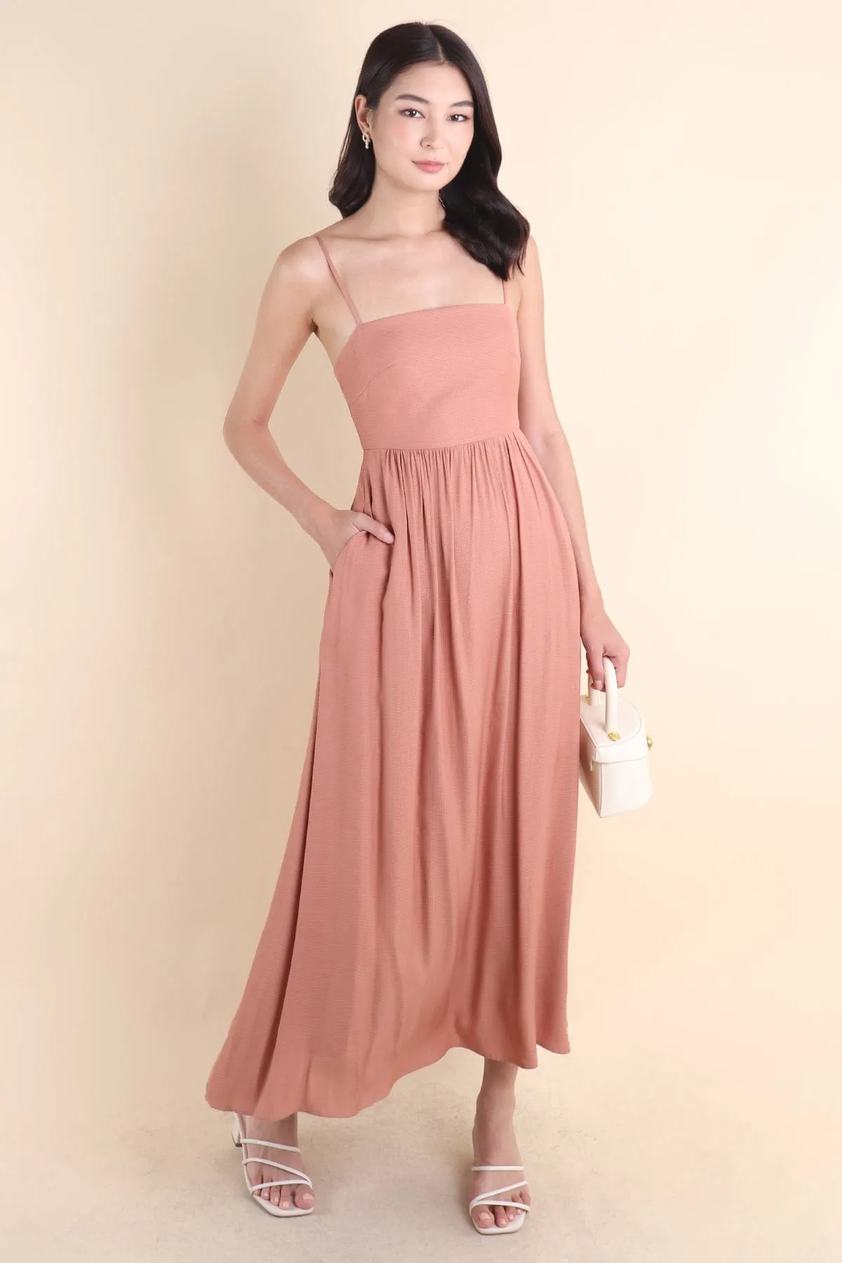 KOMMA MAXI DRESS IN RUST