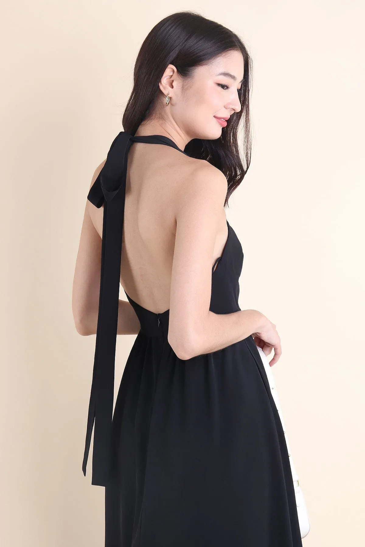 LOHAN TIE-BACK MAXI DRESS IN BLACK