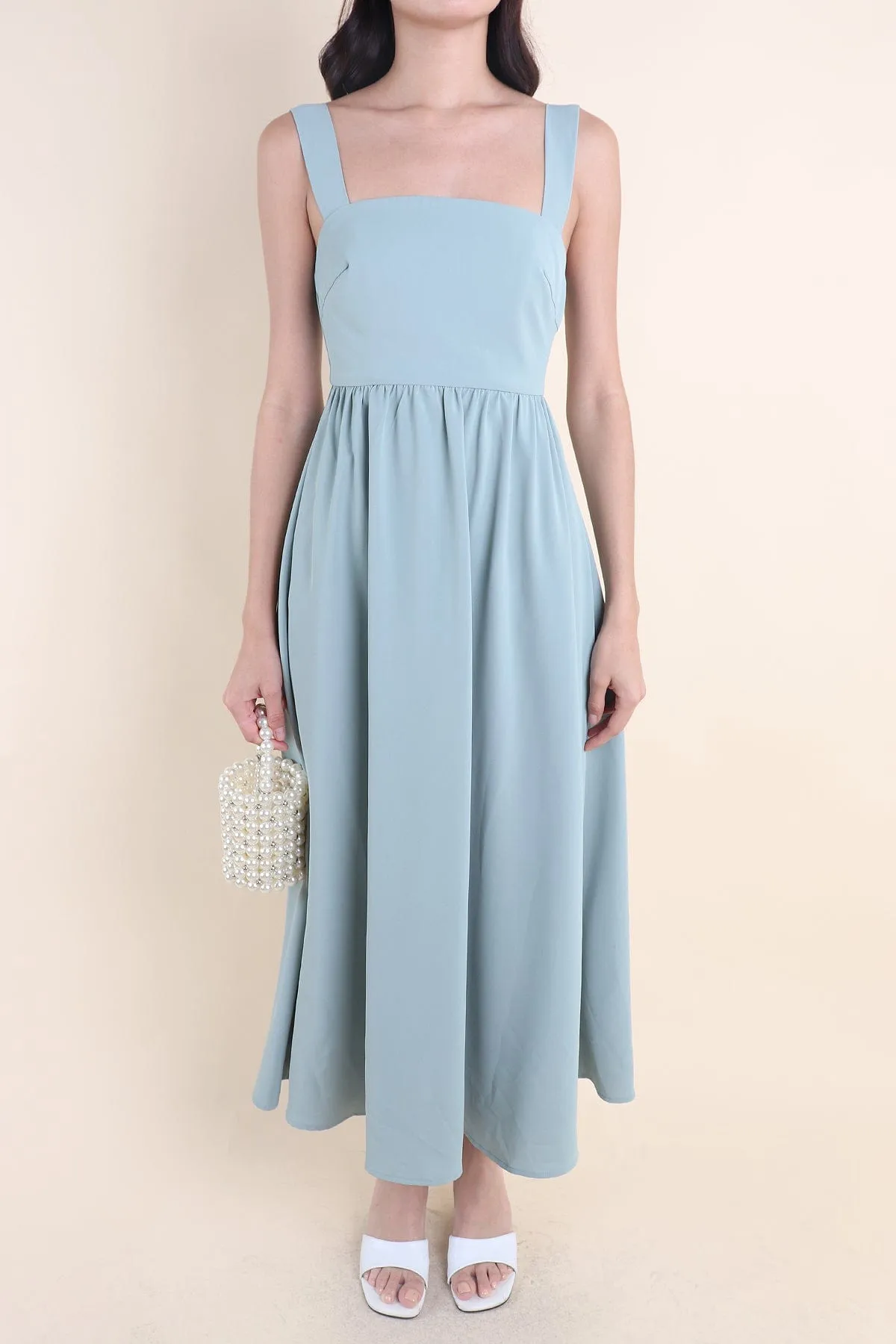 LOHAN TIE-BACK MAXI DRESS IN FERN GREEN