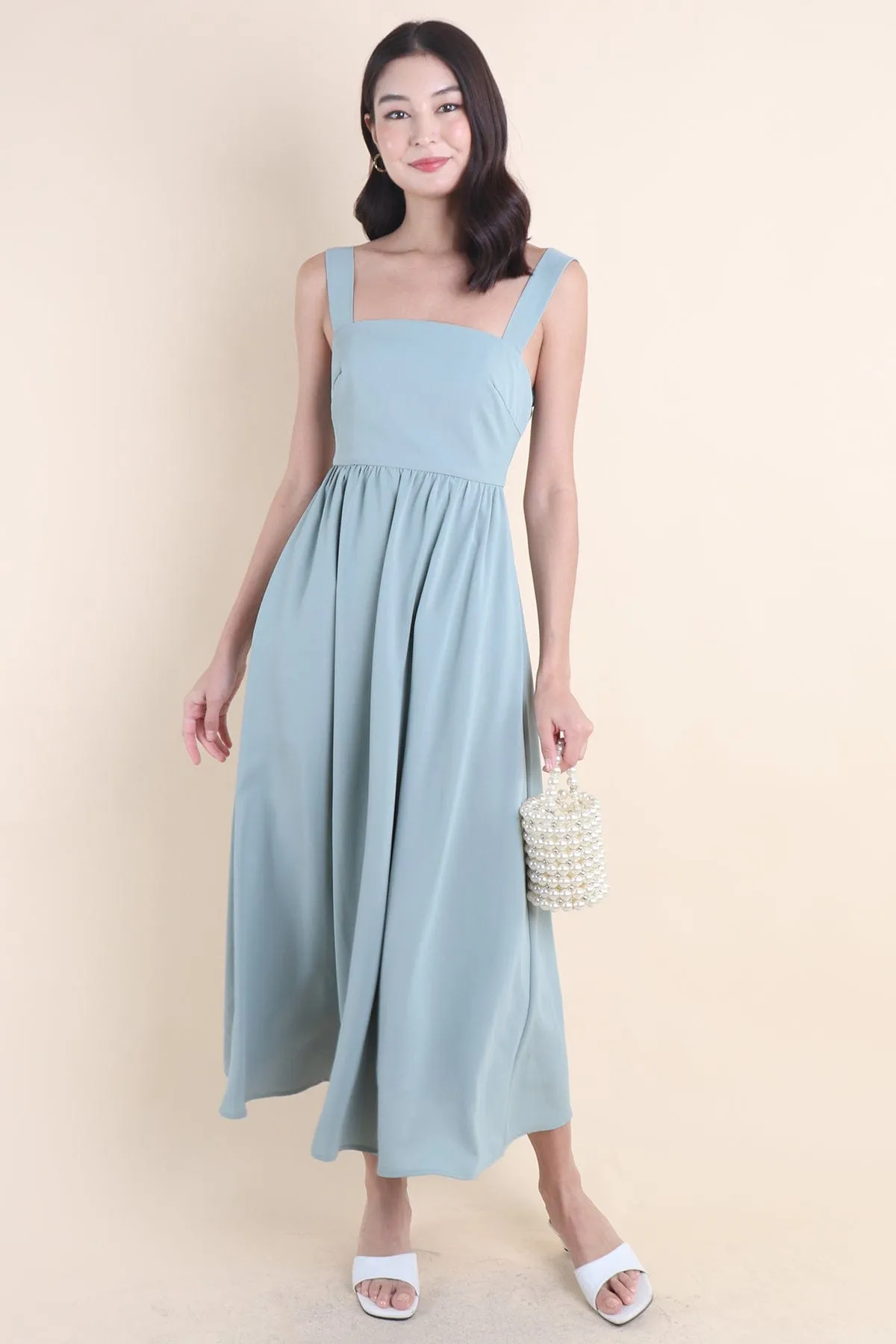 LOHAN TIE-BACK MAXI DRESS IN FERN GREEN