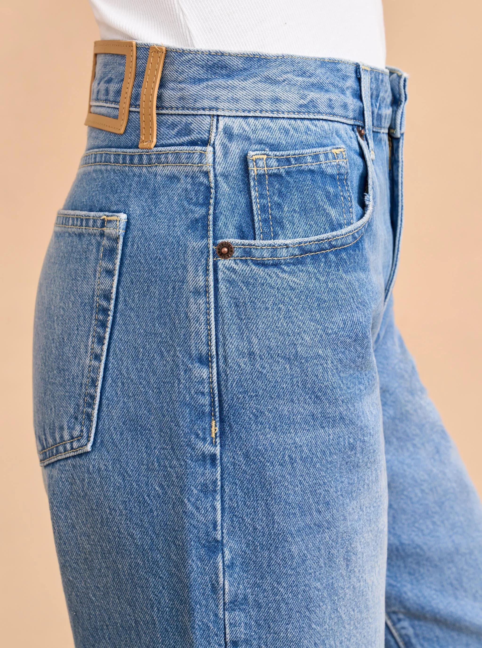 Marilyn Mid-Rise Barrel Jean