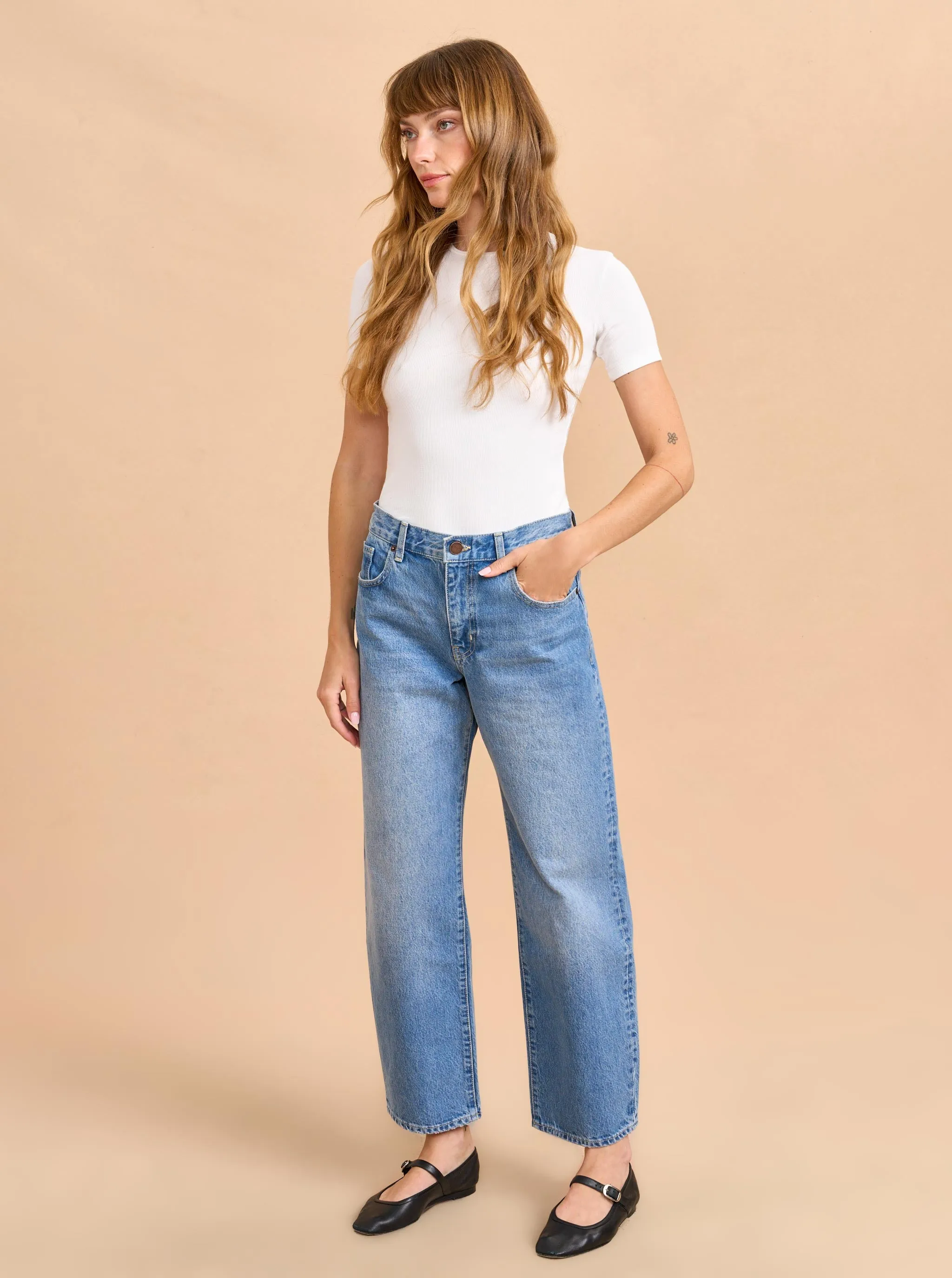 Marilyn Mid-Rise Barrel Jean