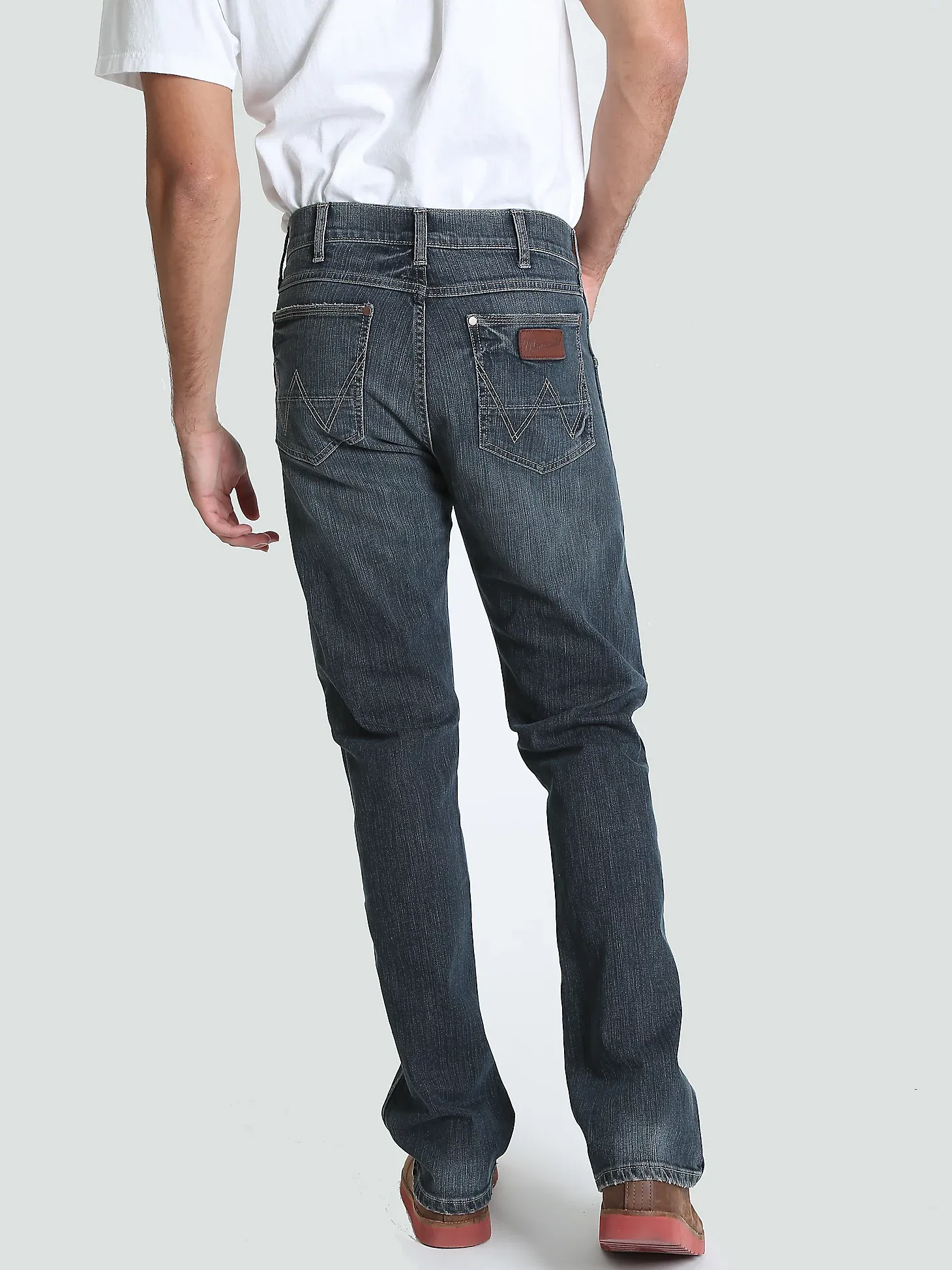 MEN'S WRANGLER RETRO® SLIM FIT STRAIGHT LEG JEAN IN JEROME : 88MWZJM