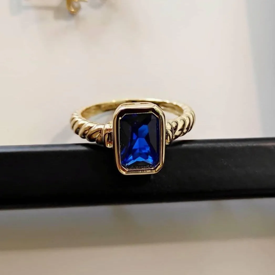 Novella Blue Ring