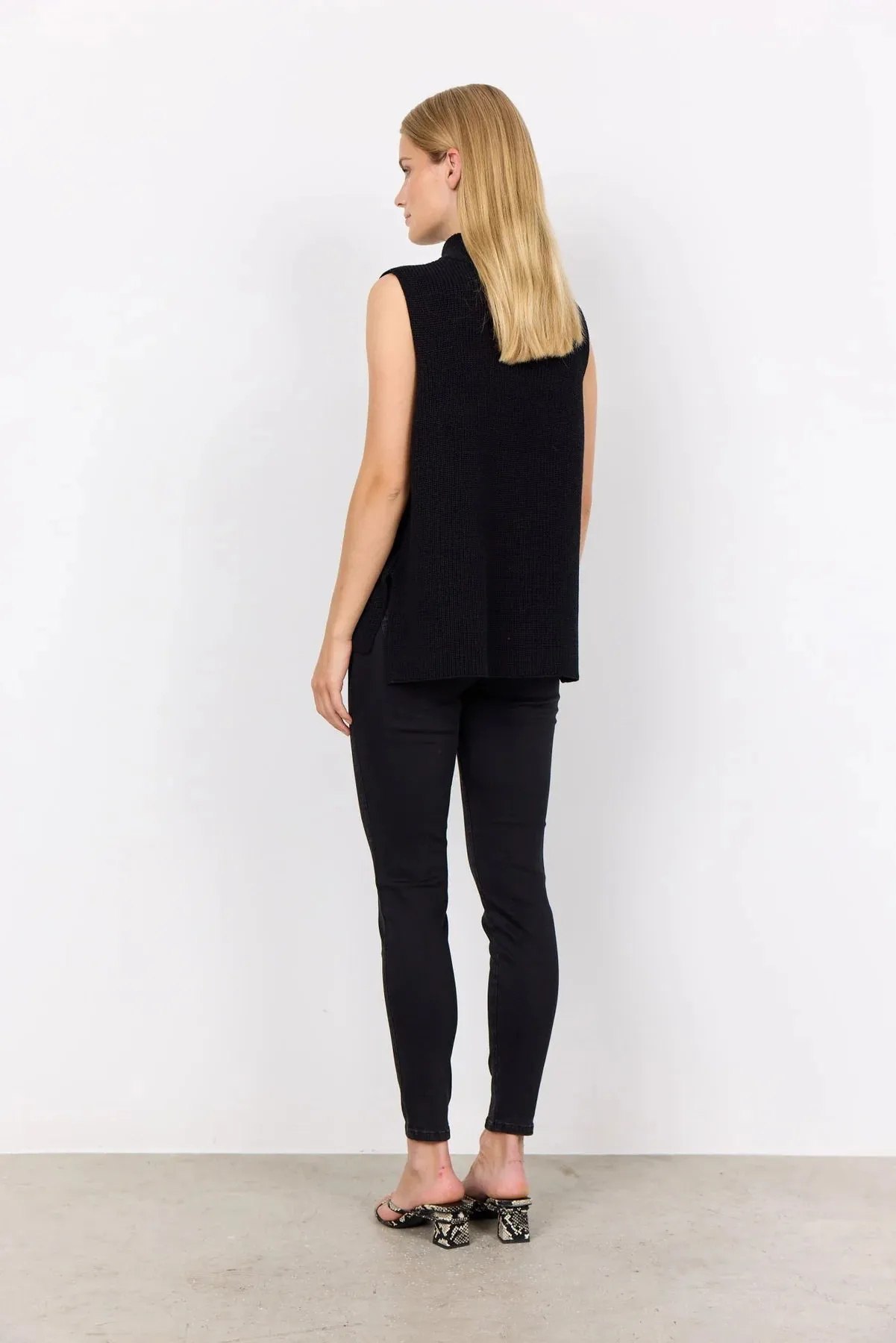 Soyaconcept Julia Knitted Sleeveless Funnel Neck Jumper in Black