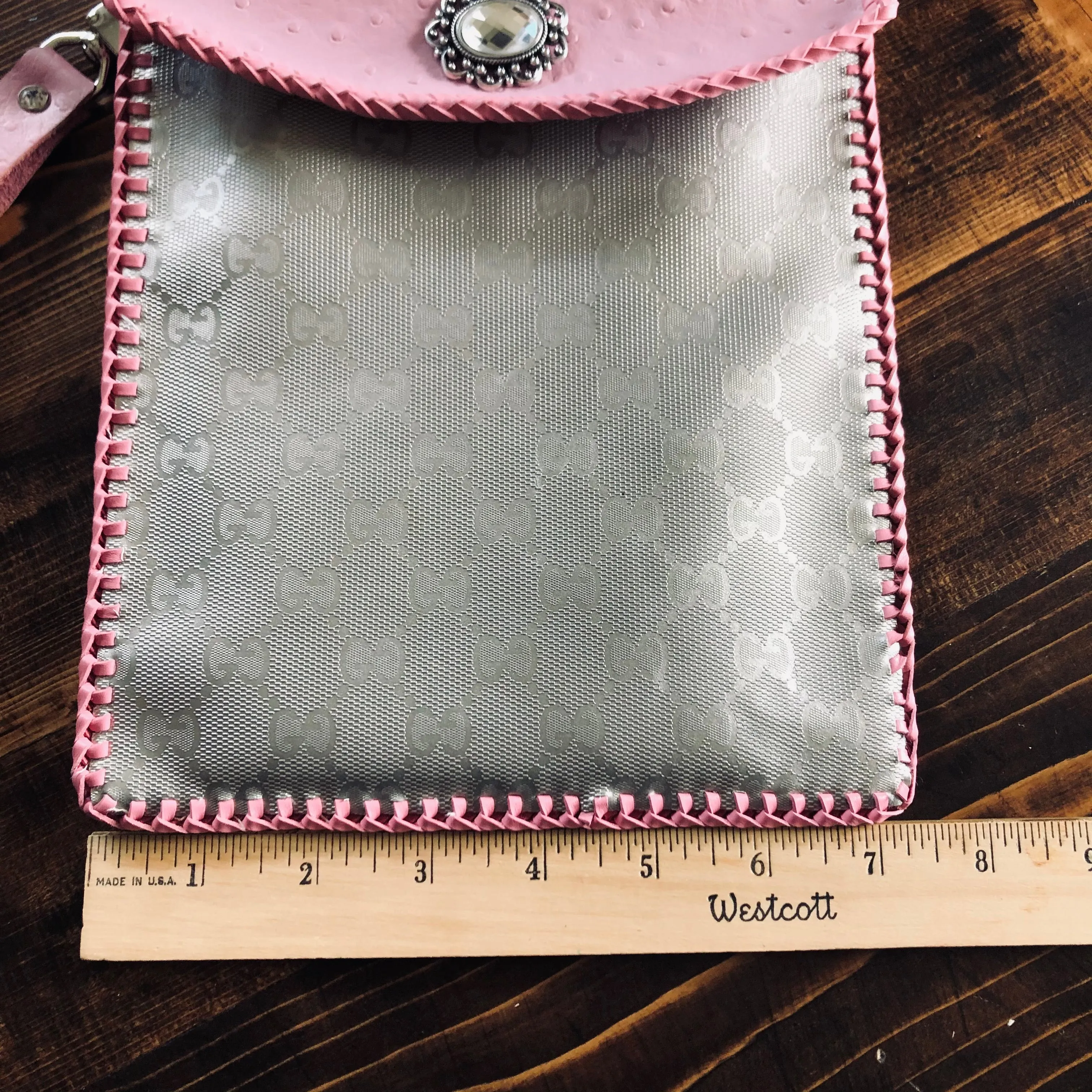 The Ibis iPad/Tablet Holder/Wristlet in Silver GG