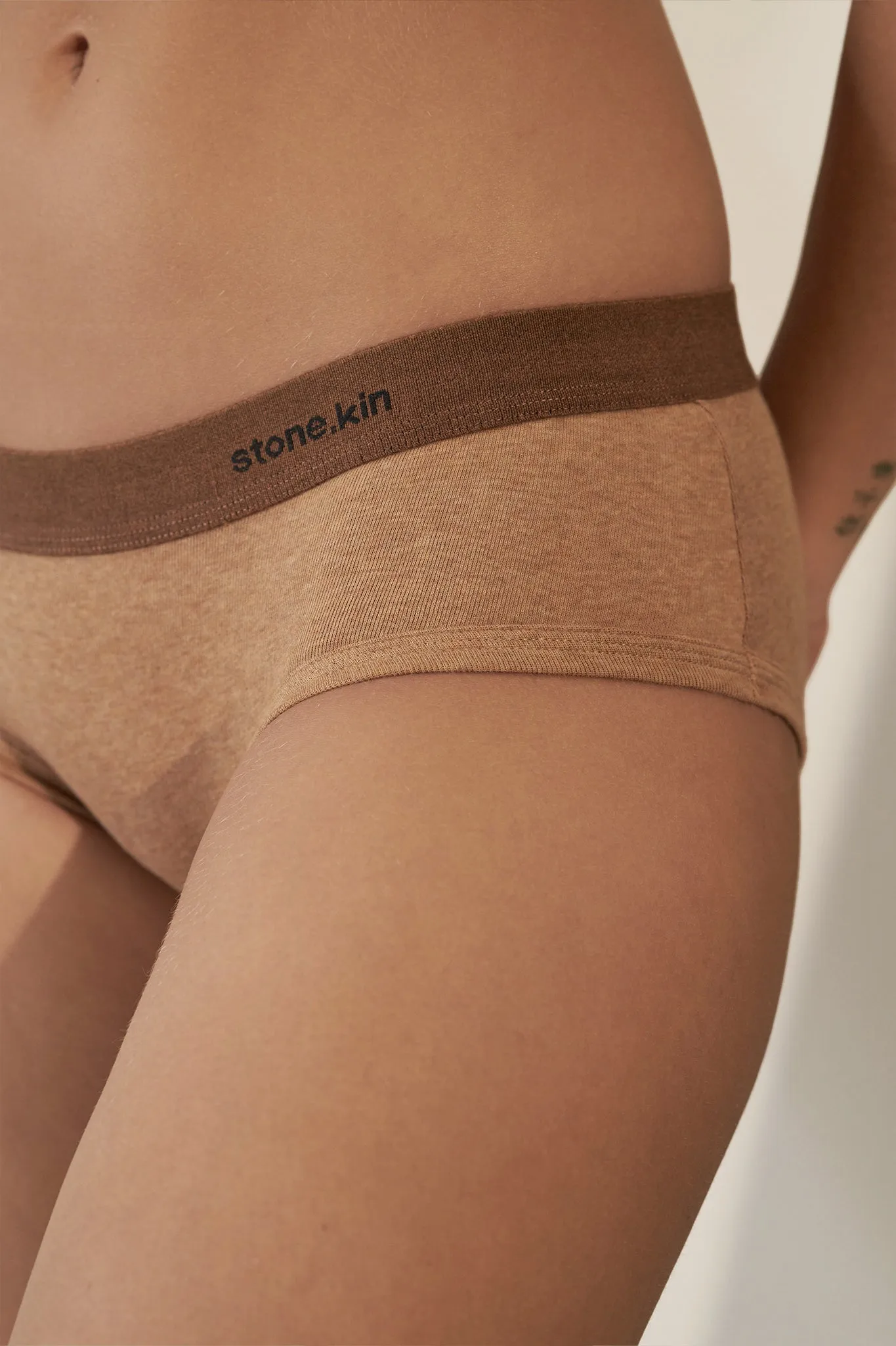 Women's Brief in Organic Cotton Rib - Camel & Brown